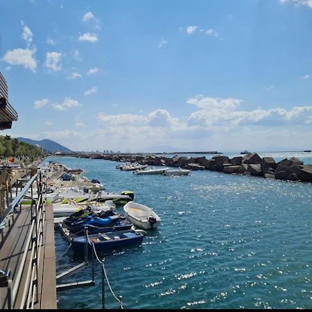 Апартаменты Salerno Mare E Luci Экстерьер фото